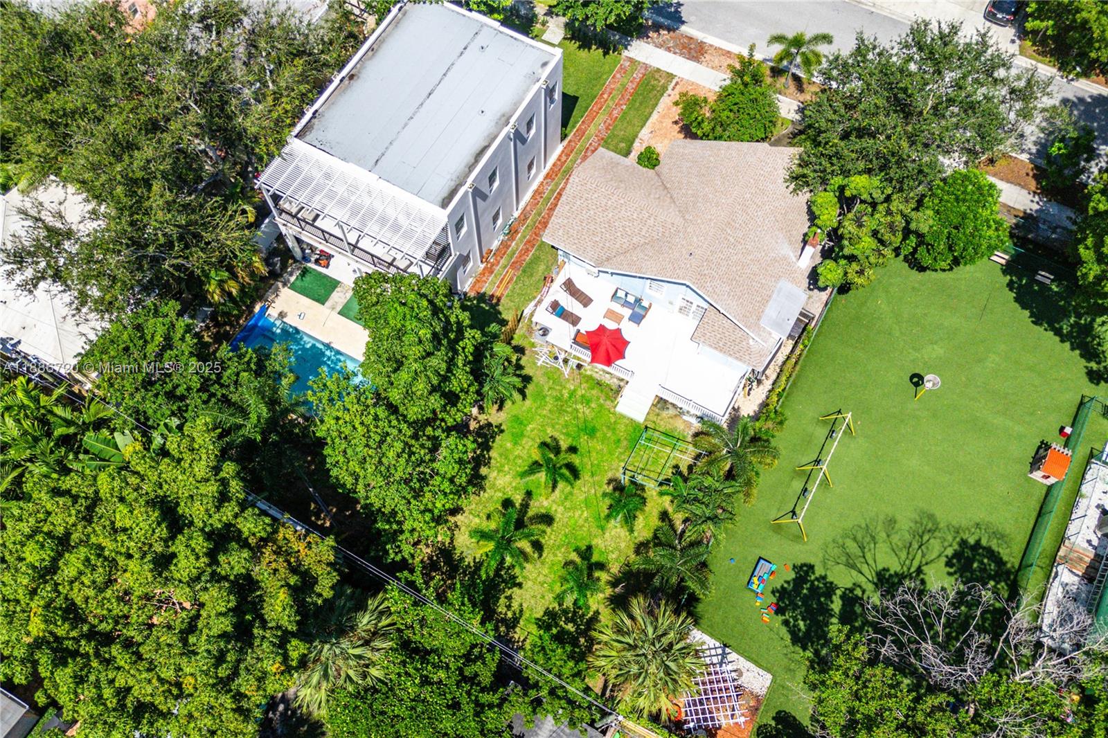 GRANDVIEW HEIGHTS - Residential