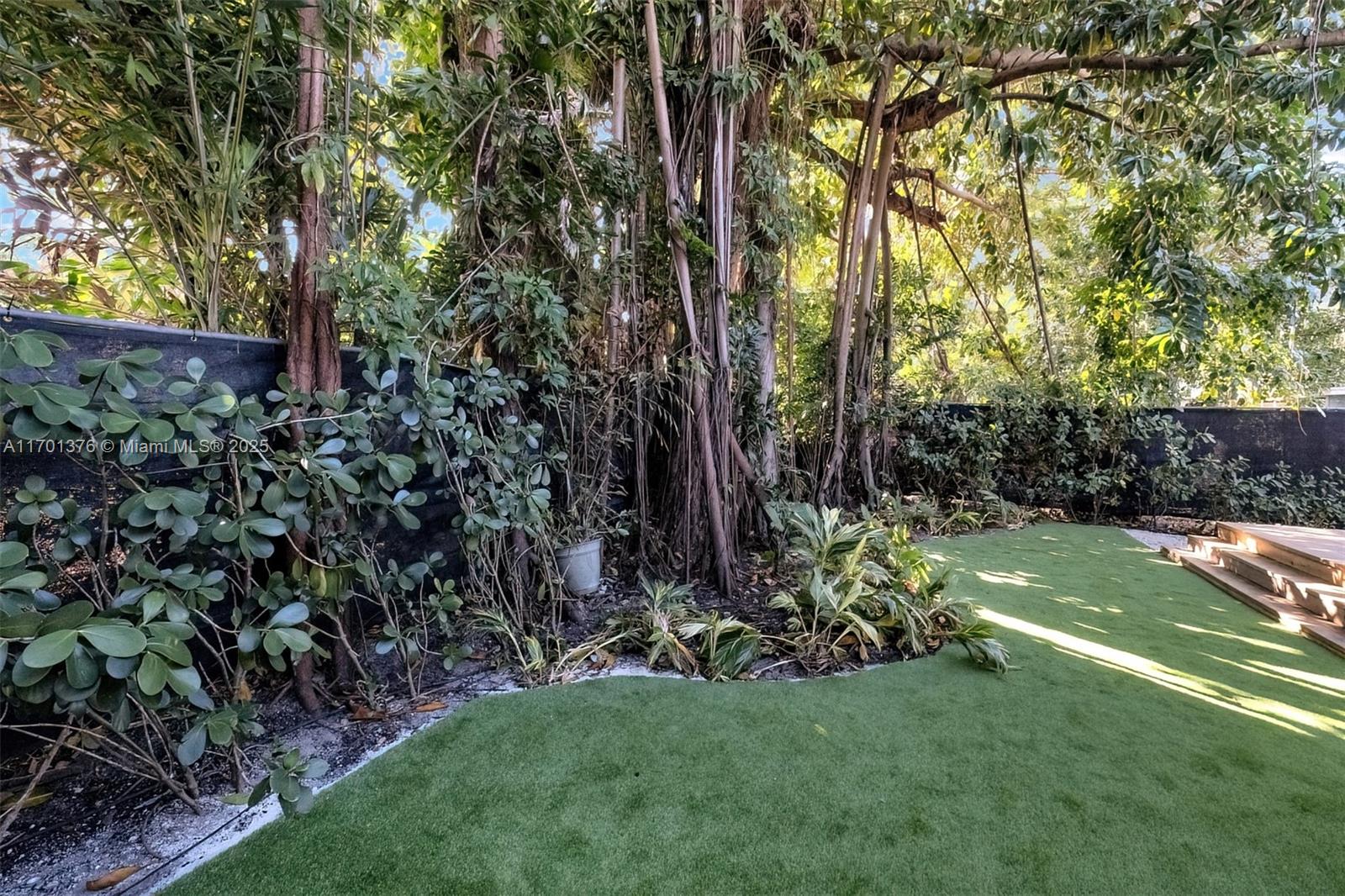 GRIFFINS SUB - Residential