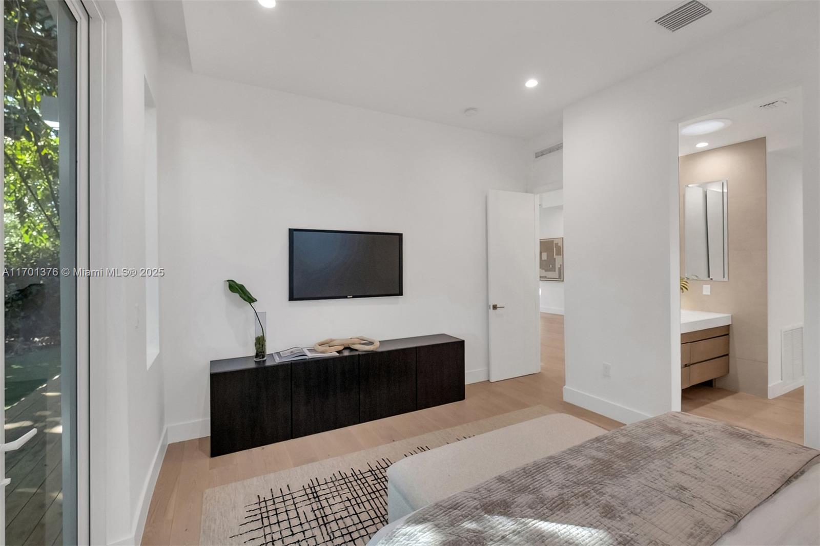 GRIFFINS SUB - Residential