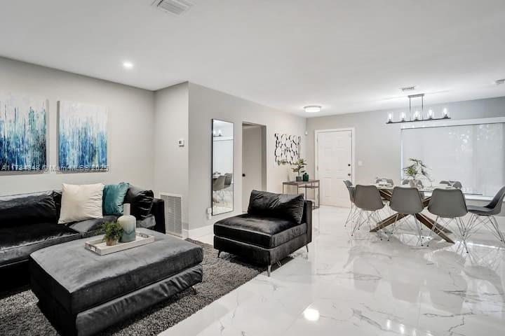 SUNSET TRAILS NO 5 - Residential
