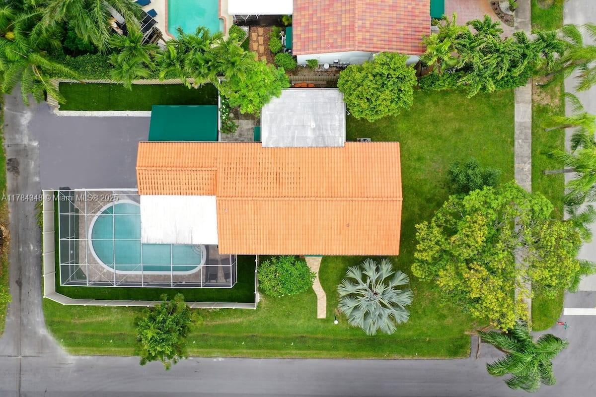 SUNSET TRAILS NO 5 - Residential