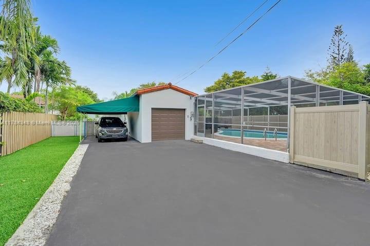 SUNSET TRAILS NO 5 - Residential