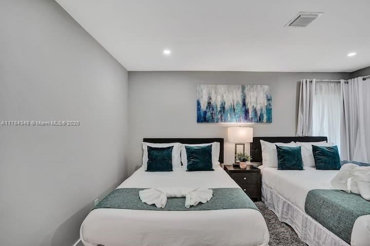 SUNSET TRAILS NO 5 - Residential
