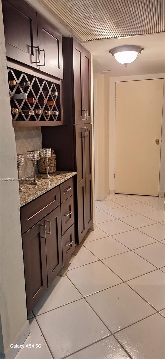 HAMPTON COURT CONDO - Residential Lease