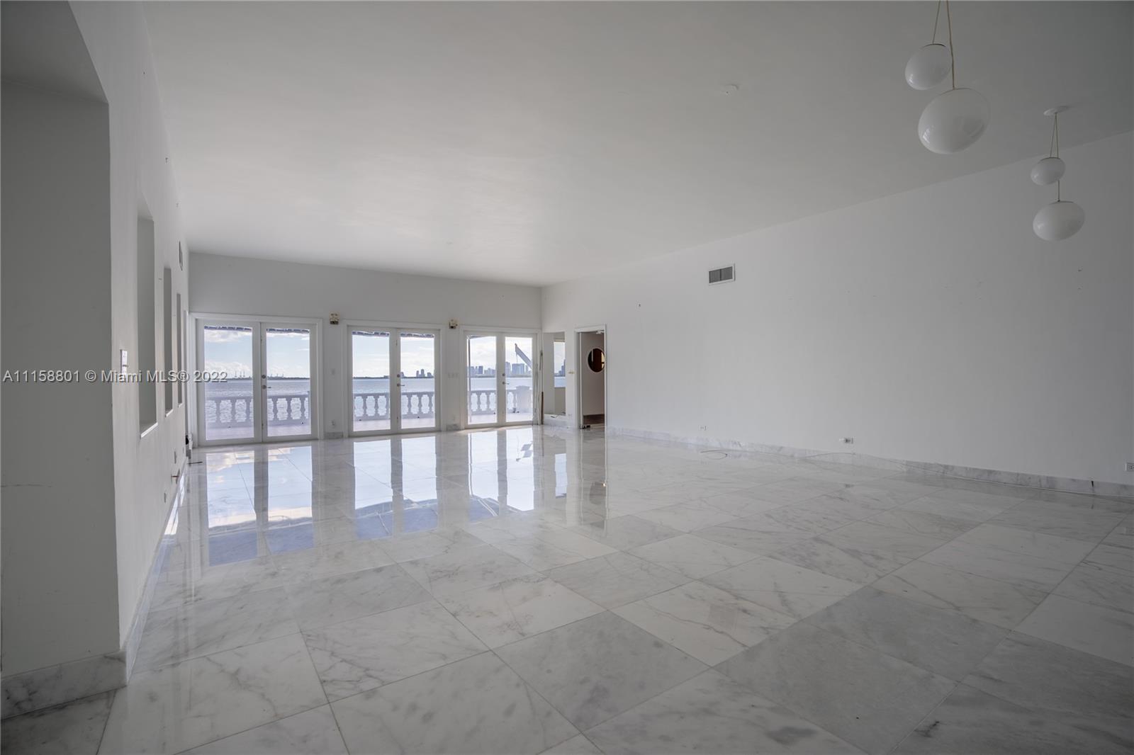 NORTH BAY ISLAND - Residential