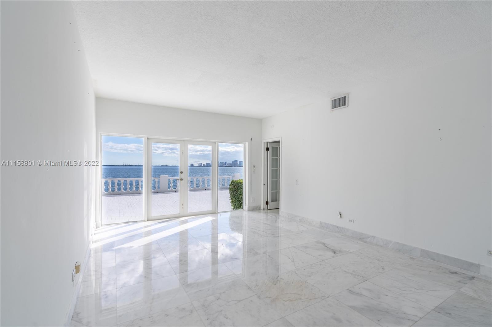 NORTH BAY ISLAND - Residential