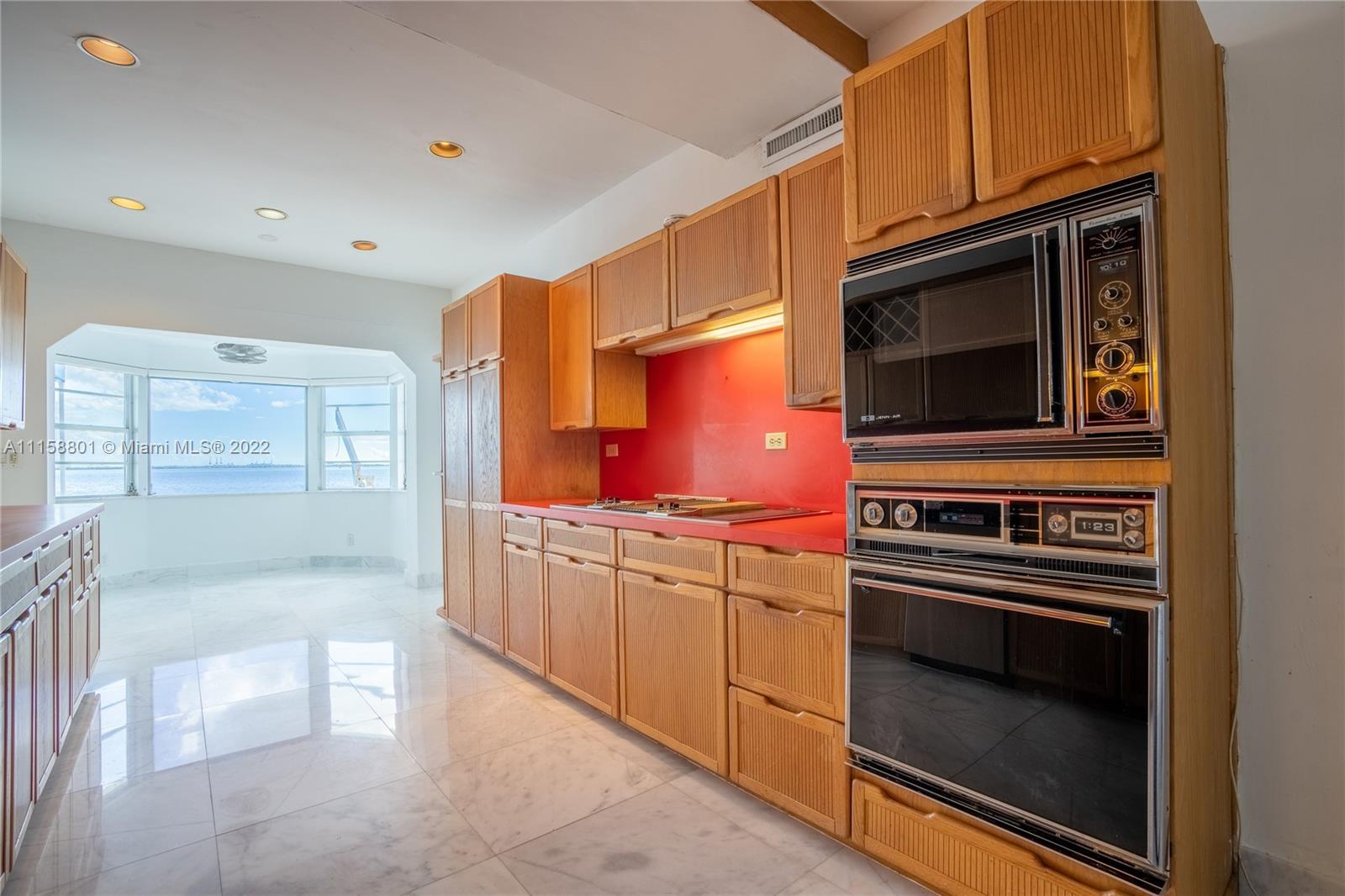 NORTH BAY ISLAND - Residential