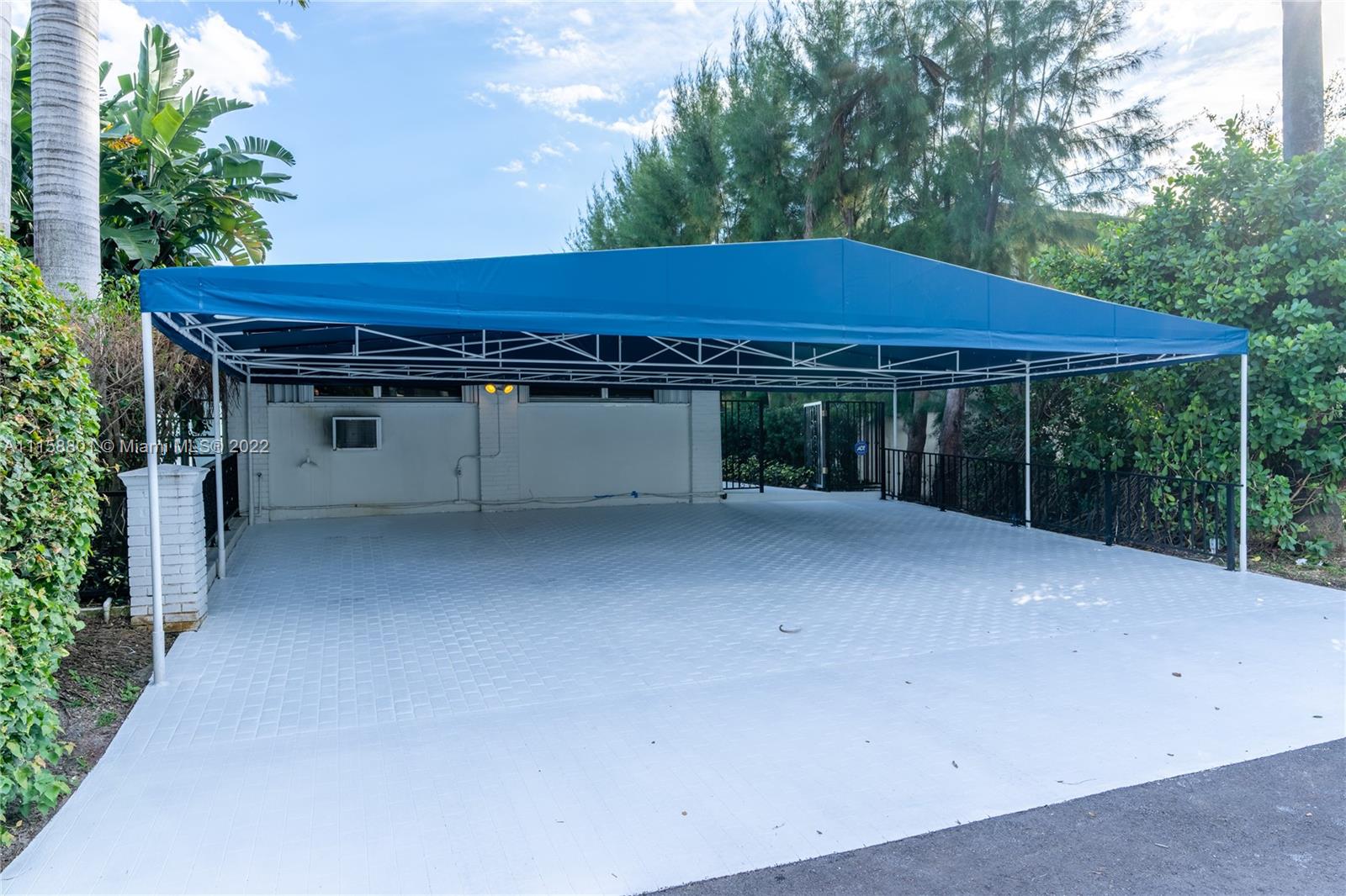 NORTH BAY ISLAND - Residential