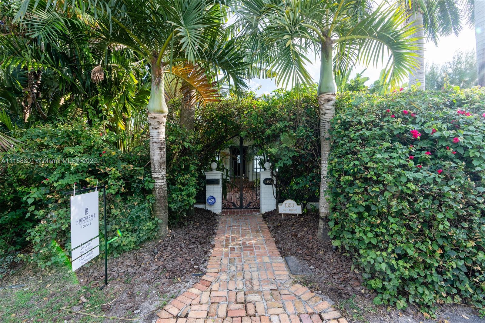 NORTH BAY ISLAND - Residential