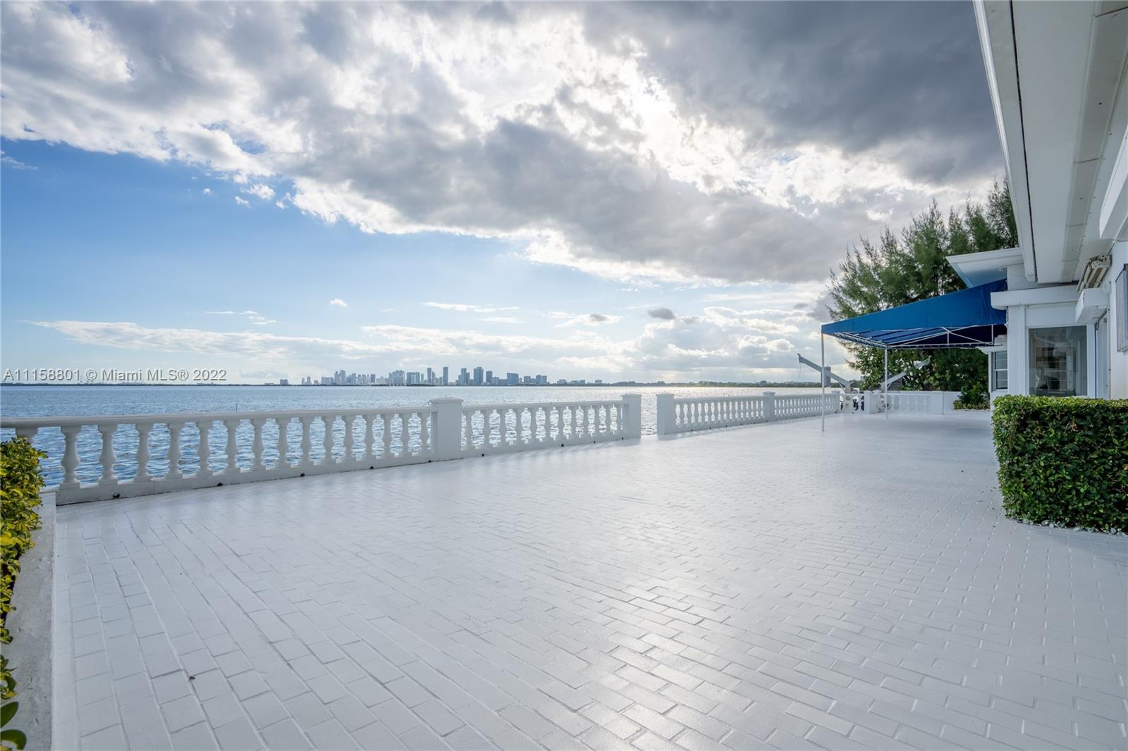 NORTH BAY ISLAND - Residential