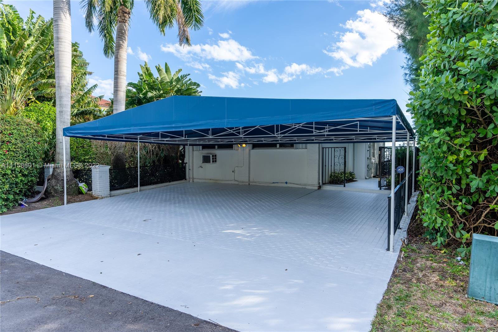 NORTH BAY ISLAND - Residential