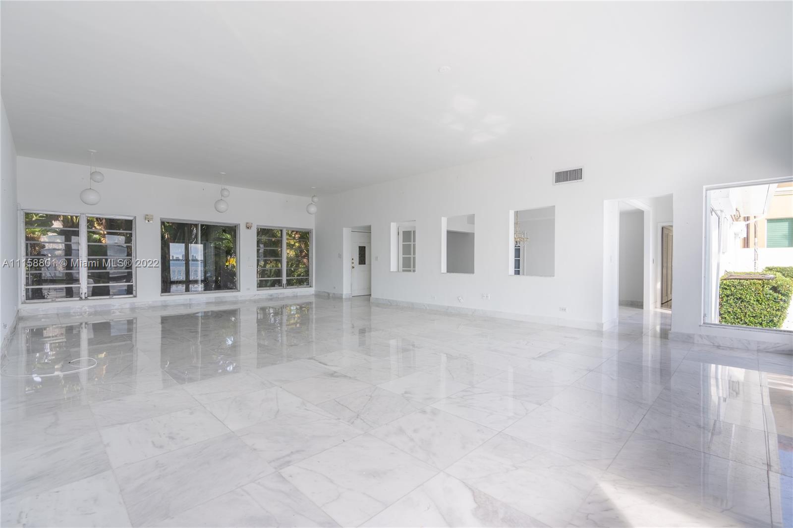 NORTH BAY ISLAND - Residential