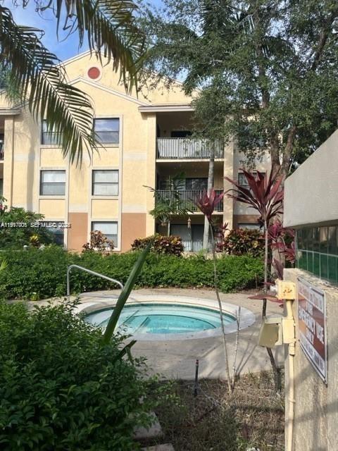 SUMMERBREEZE CONDO - Residential Lease