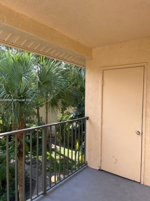 SUMMERBREEZE CONDO - Residential Lease