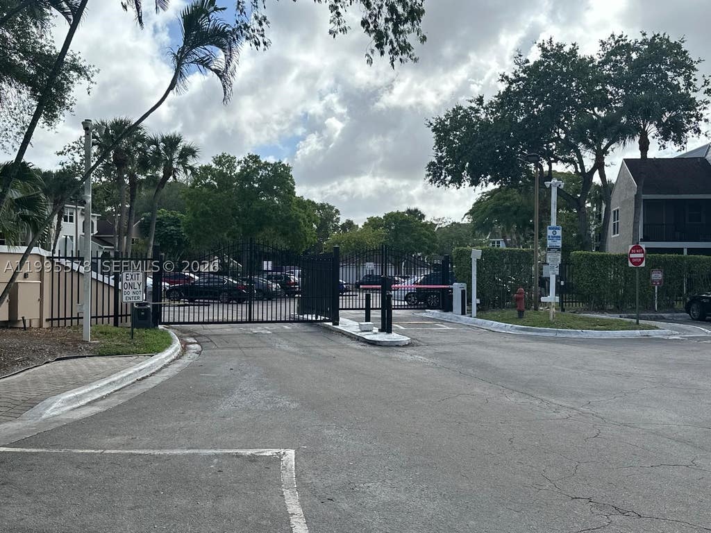 Photo of 2303 N Congress Ave #31, Boynton Beach, FL 33426 (MLS # A11995578)