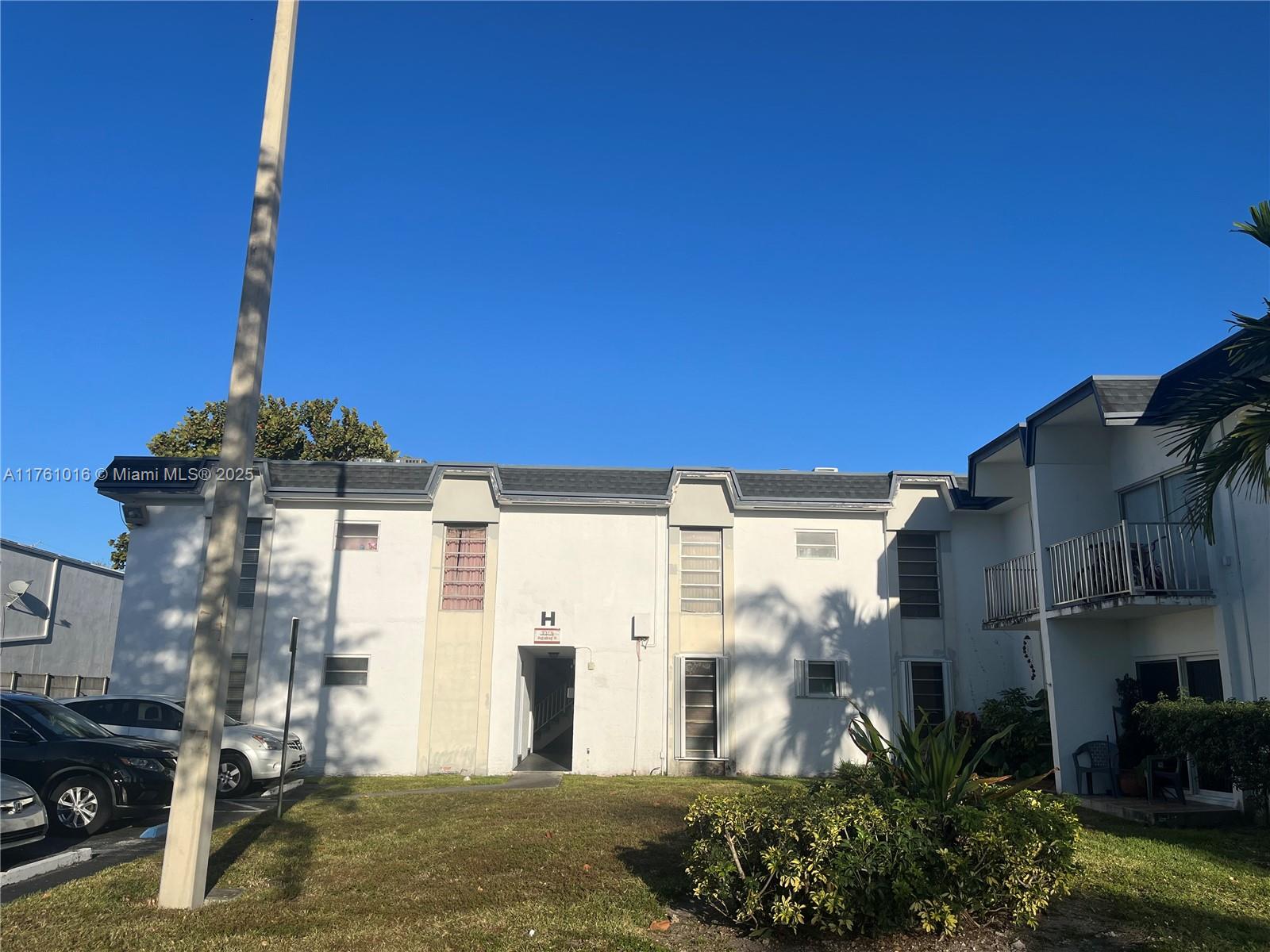 7215 Sw 94th Pl H7, Miami, Broward County, Florida - 2 Bedrooms  
1 Bathrooms - 