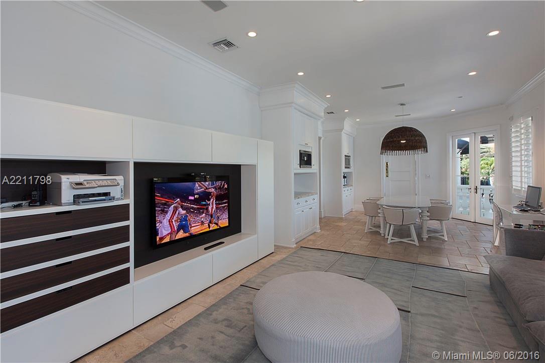 32 54 41 GABLES ESTATES N - Residential