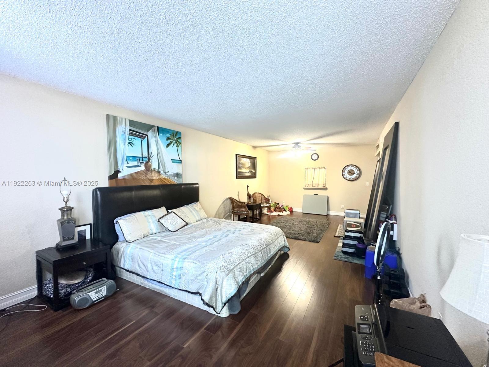 OCEANVIEW BUILDING A COND - Residential