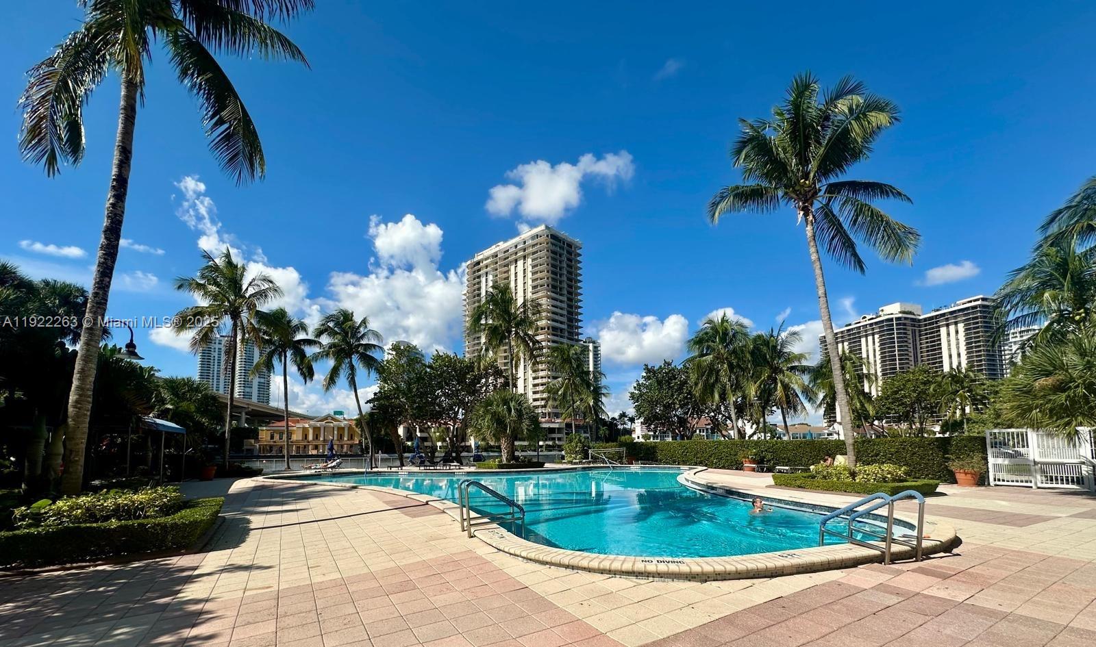 OCEANVIEW BUILDING A COND - Residential