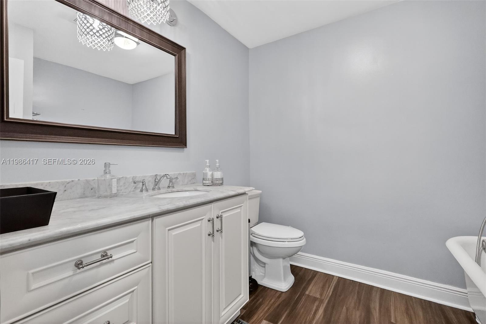 DANIA HIGHLANDS - Residential Lease