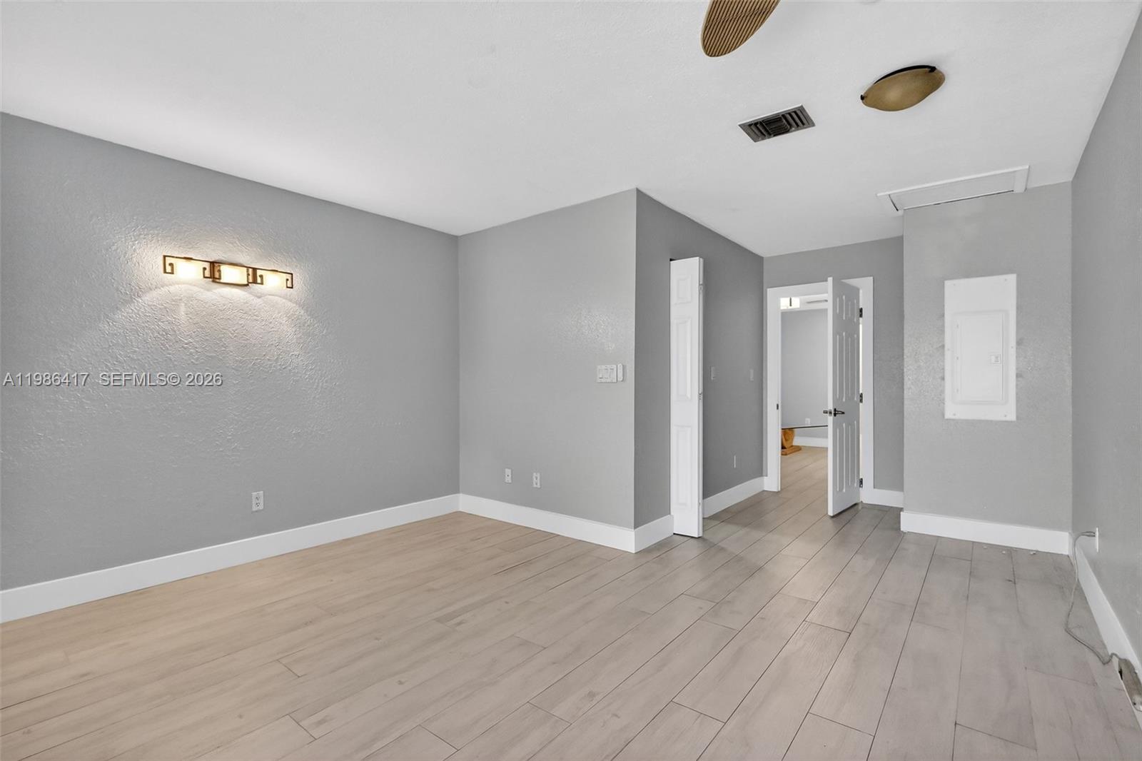 DANIA HIGHLANDS - Residential Lease