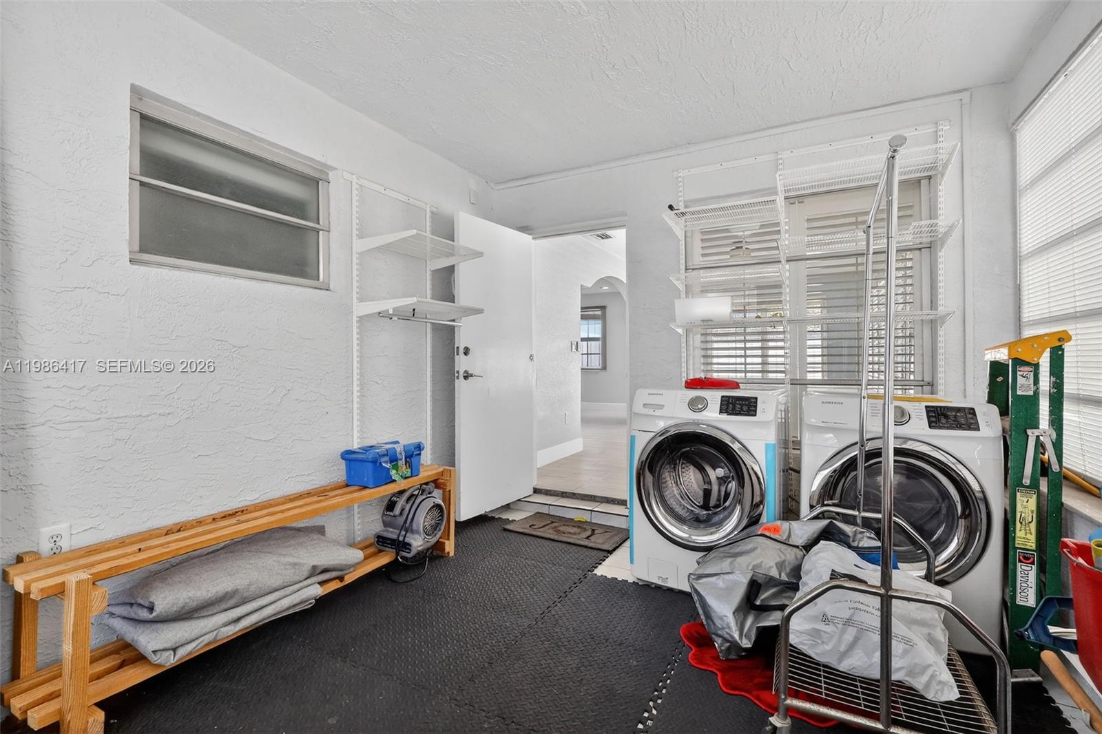 DANIA HIGHLANDS - Residential Lease