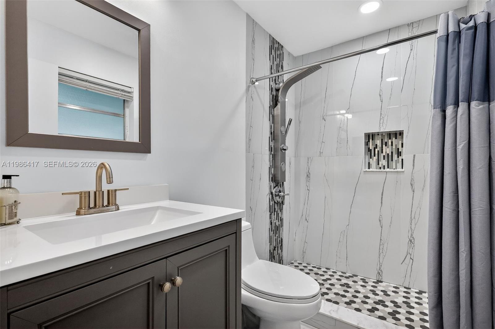 DANIA HIGHLANDS - Residential Lease