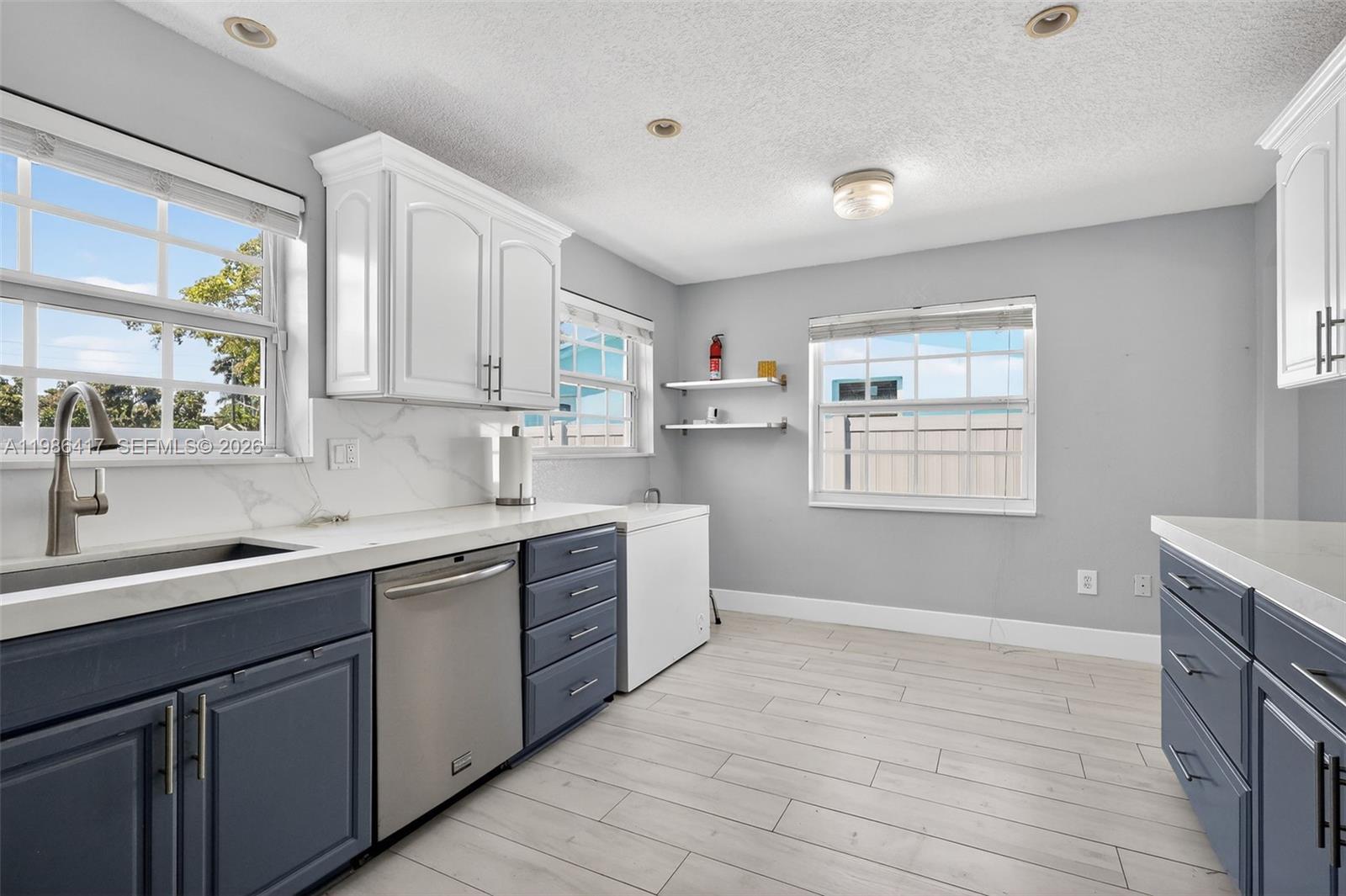 DANIA HIGHLANDS - Residential Lease