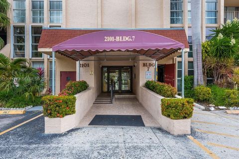 Tiny photo for 2101 Atlantic Shores Blvd #412, Hallandale Beach, FL 33009 (MLS # A12011773)