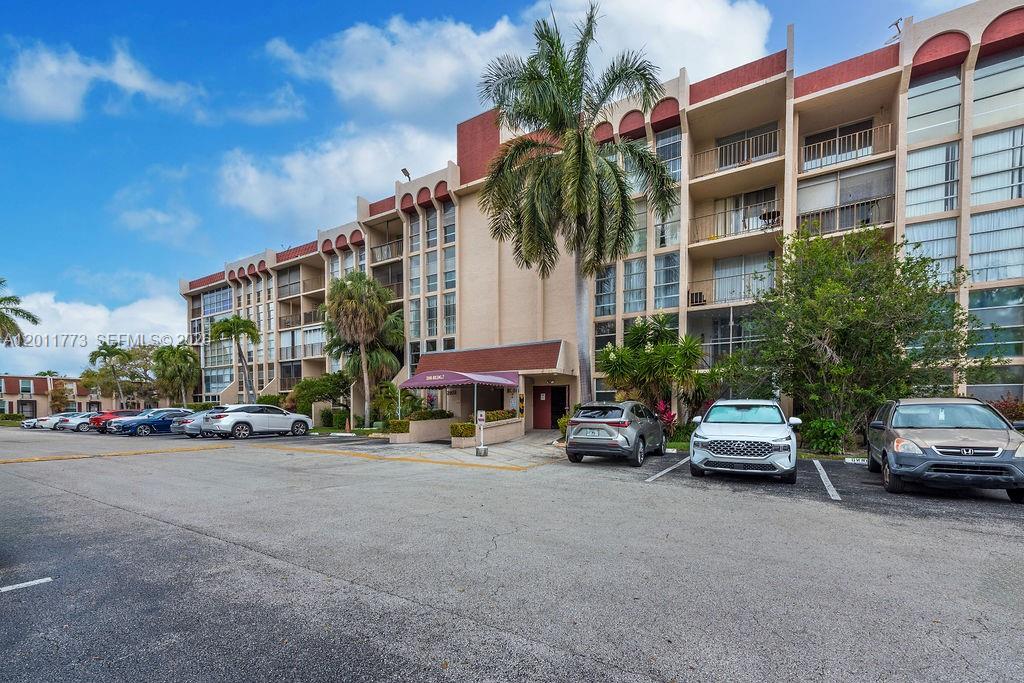 2101 Atlantic Shores Blvd 412