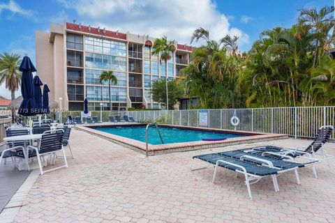 Tiny photo for 2101 Atlantic Shores Blvd #412, Hallandale Beach, FL 33009 (MLS # A12011773)