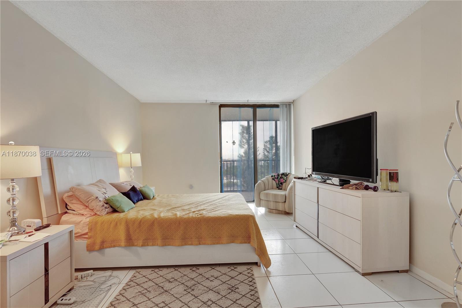 BONAVIDA CONDO - Residential