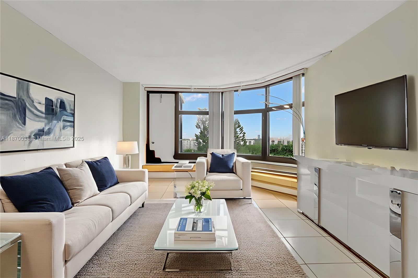 BONAVIDA CONDO - Residential