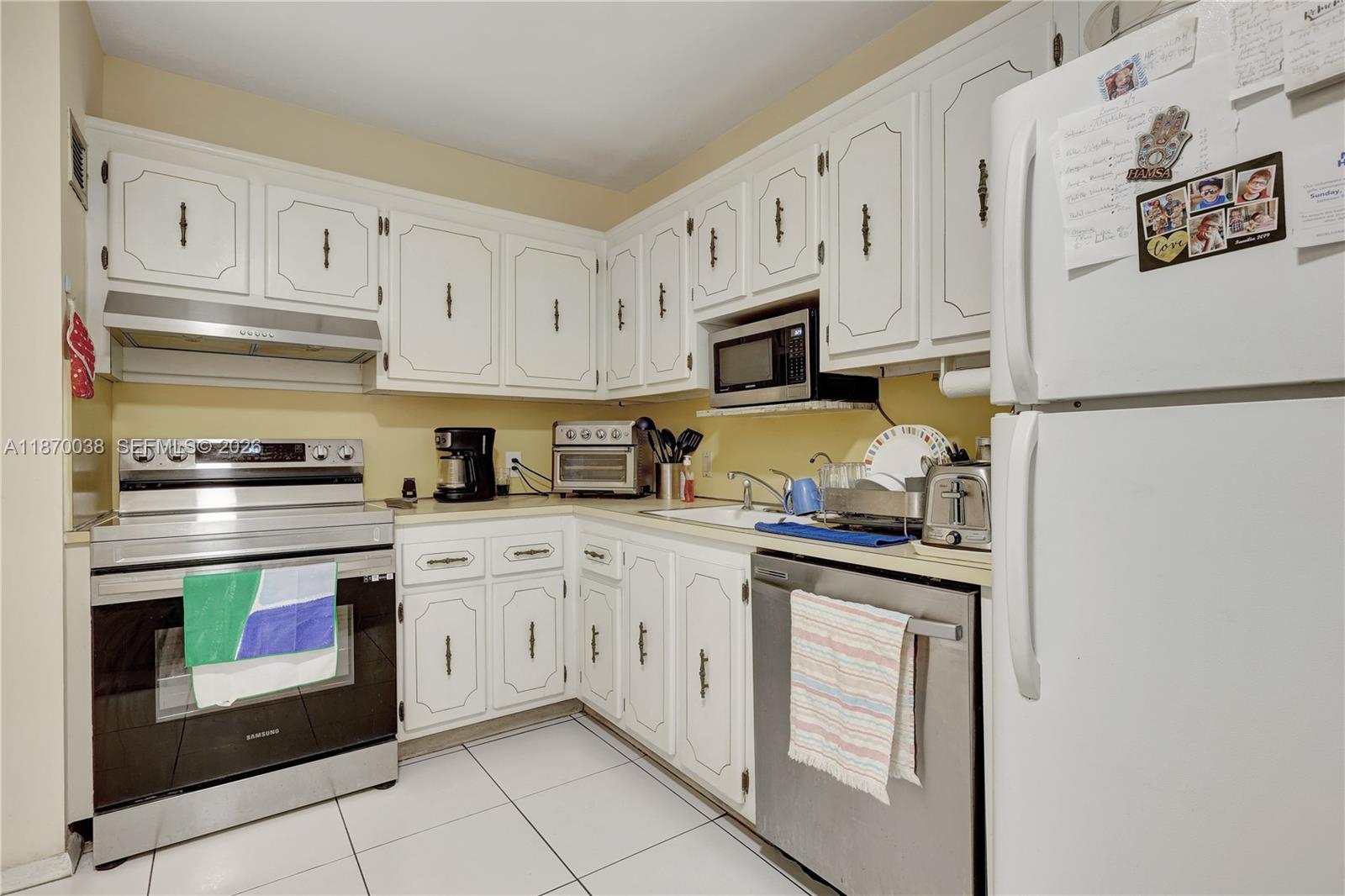 BONAVIDA CONDO - Residential