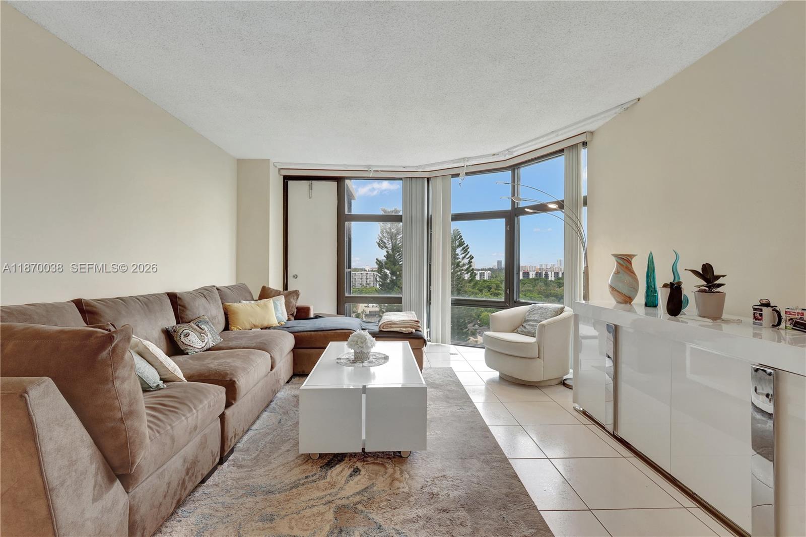 BONAVIDA CONDO - Residential