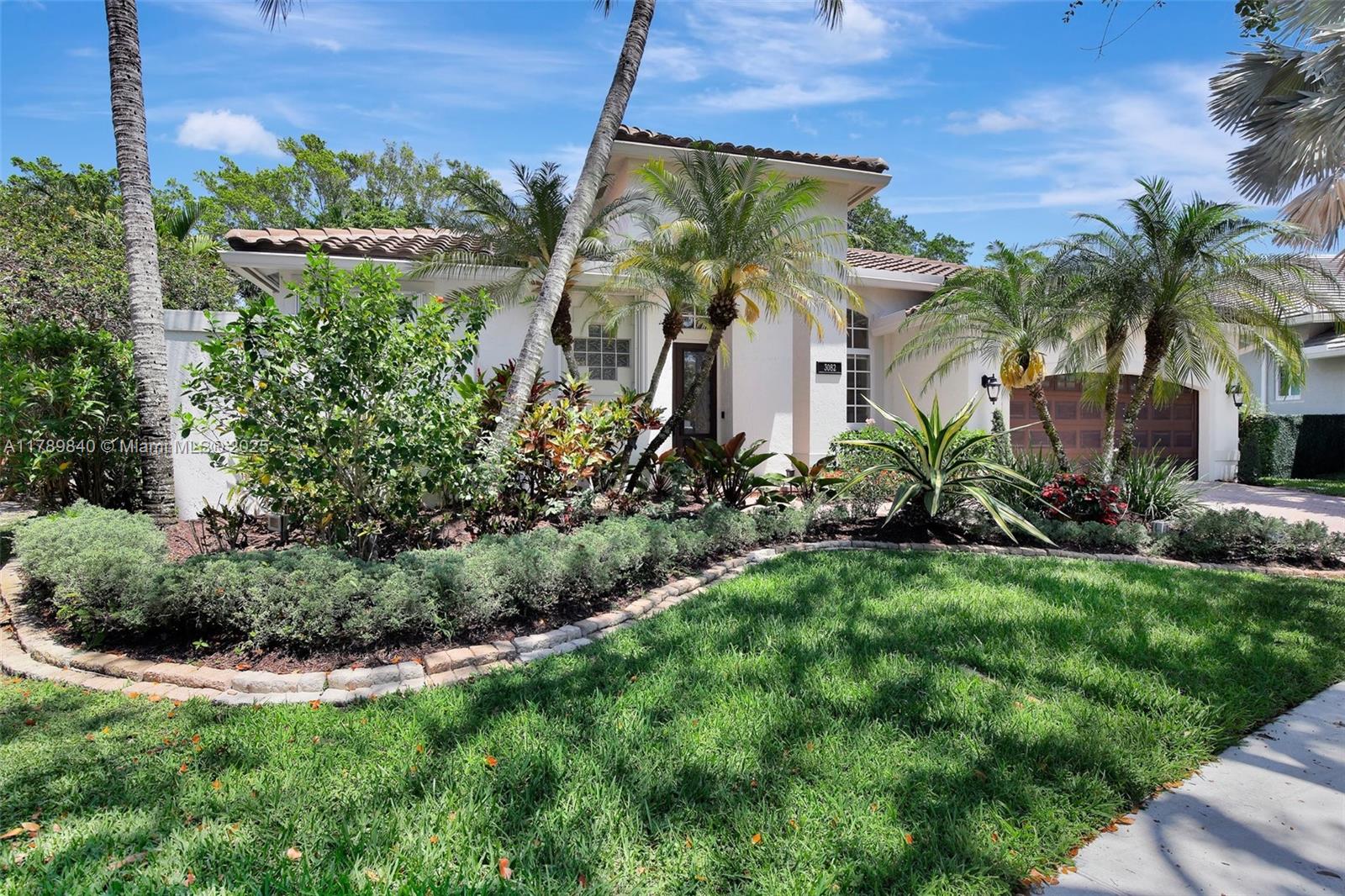 3082 Lakewood Cir