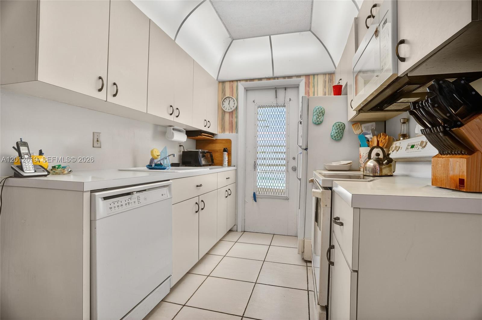 LEISURE GARDENS CONDO - Residential