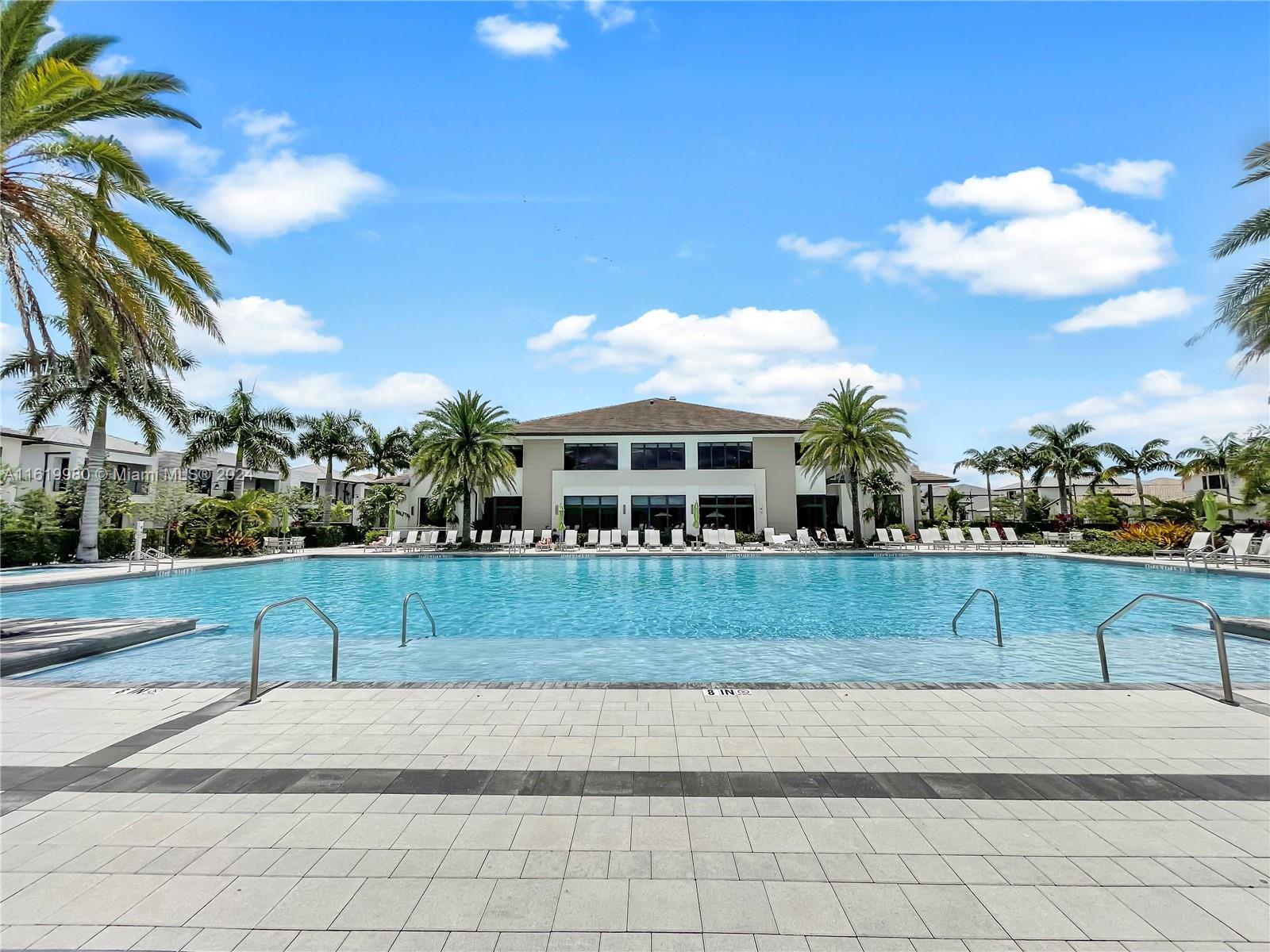 URBANA AT THE RESIDENCES - Residential