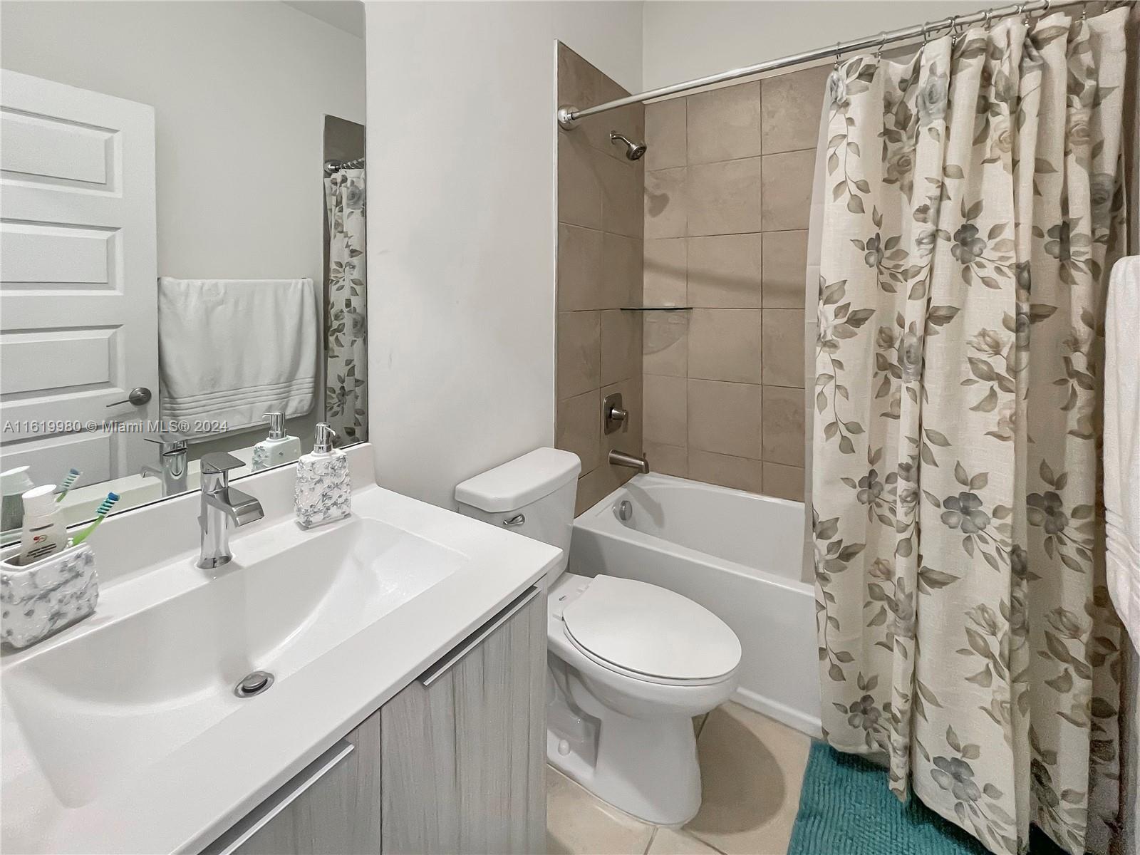 URBANA AT THE RESIDENCES - Residential