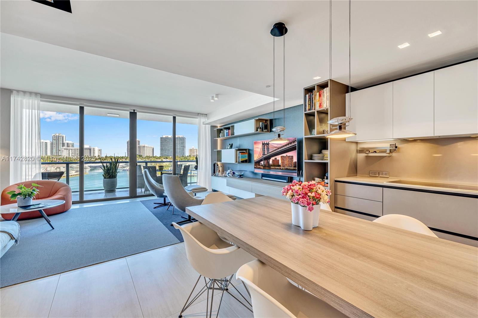 SERENO RESIDENCES CONDO - Residential