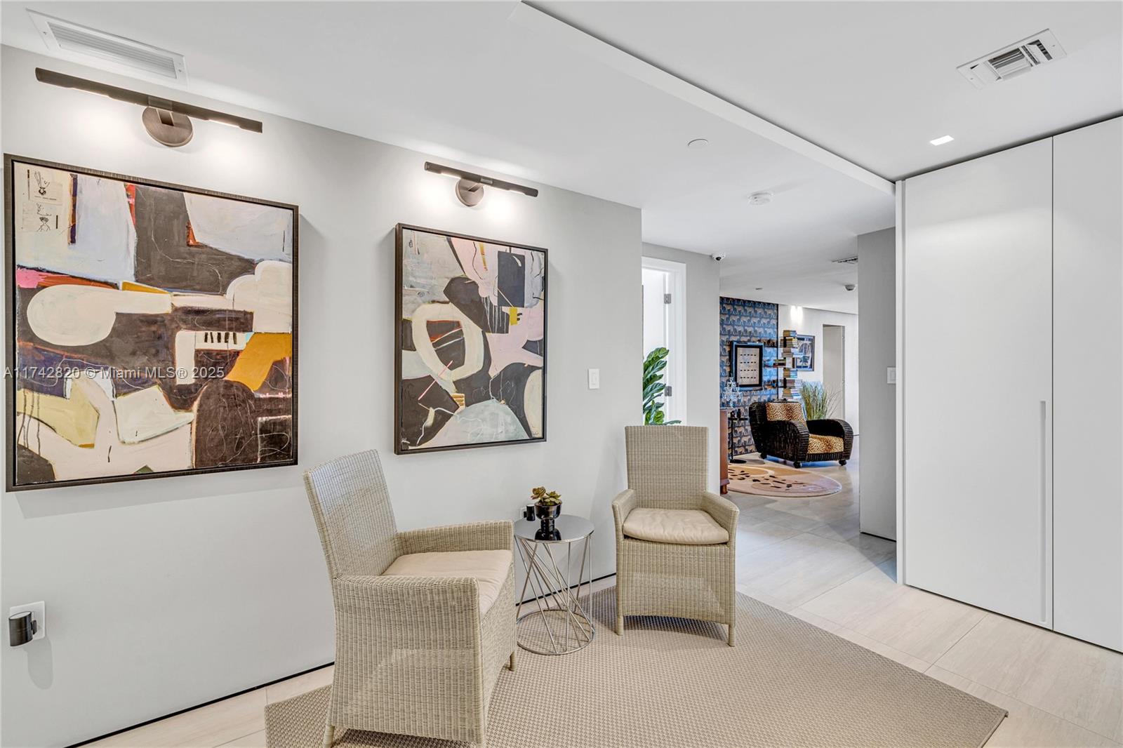 SERENO RESIDENCES CONDO - Residential