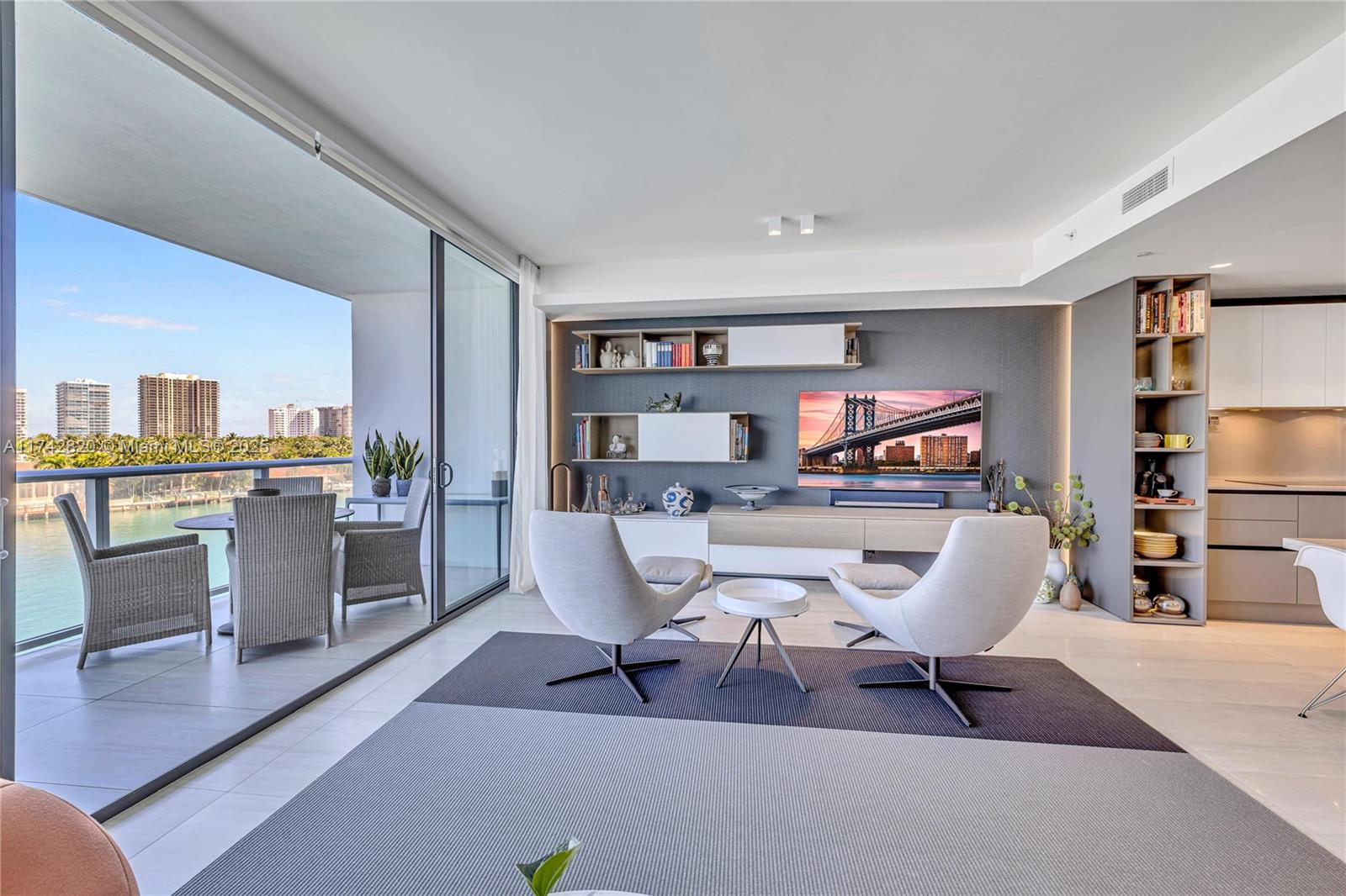 SERENO RESIDENCES CONDO - Residential