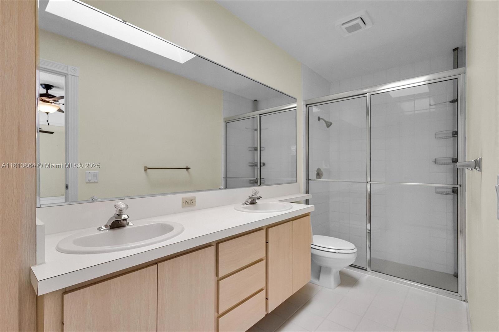 OAKS-SUNTERRACE 1 - Residential Lease
