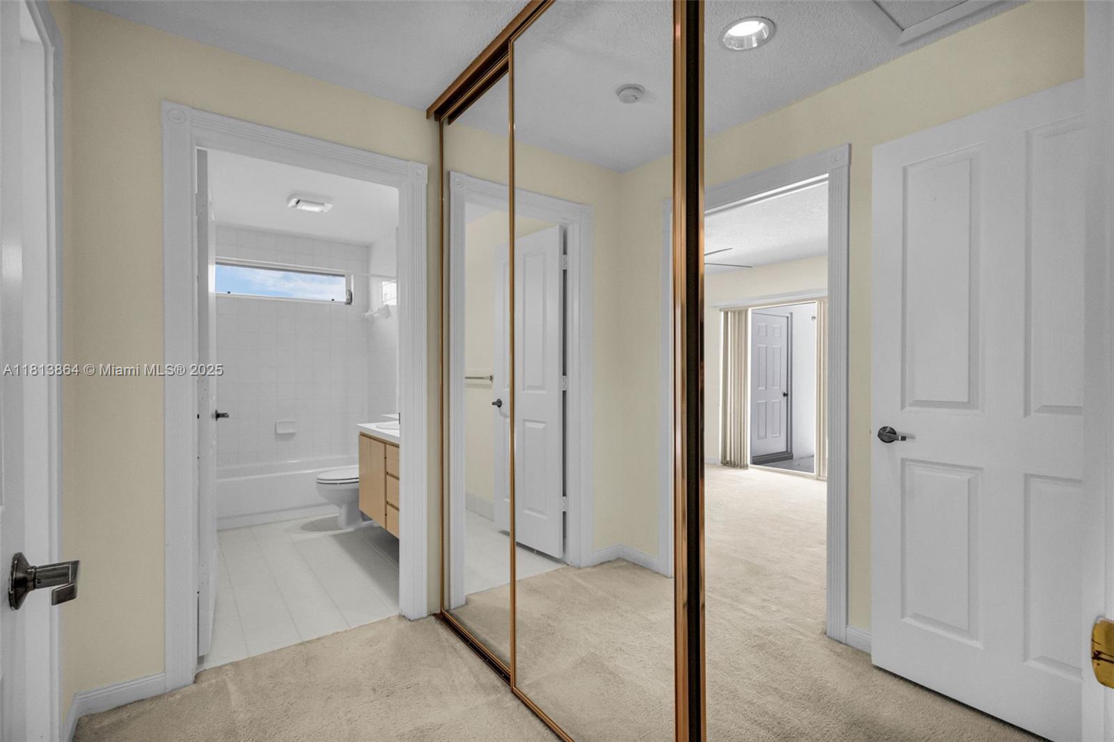 OAKS-SUNTERRACE 1 - Residential Lease