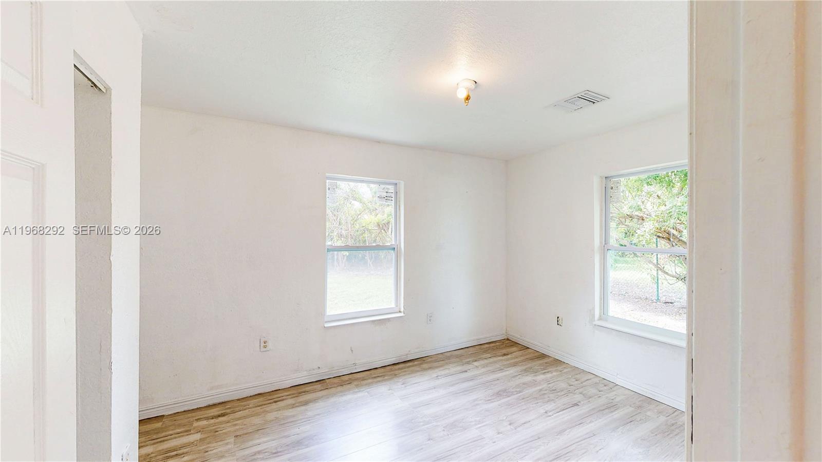 BUNCHVILLE - Residential Income