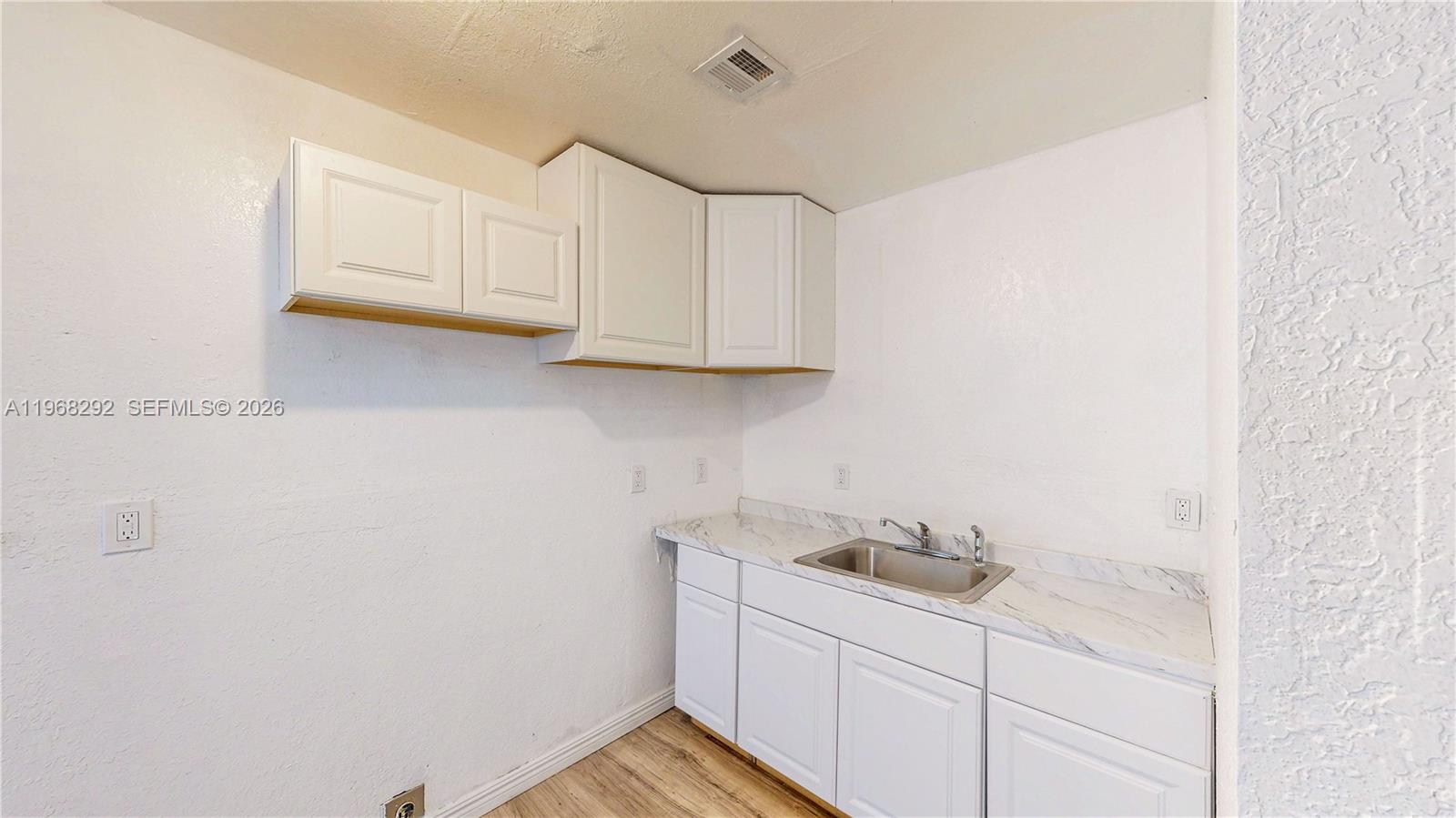 BUNCHVILLE - Residential Income