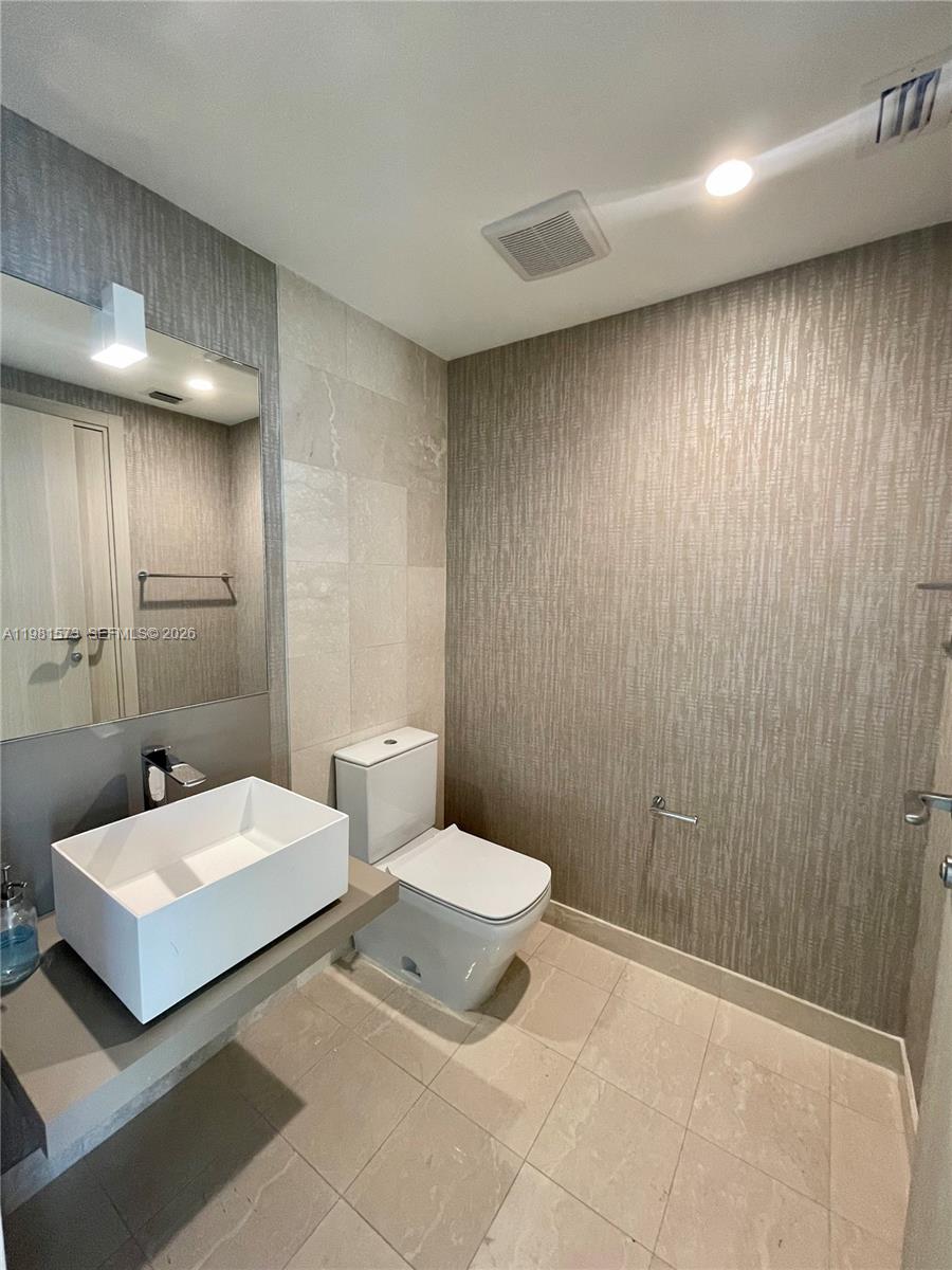 Brickell Flatiron - Residential