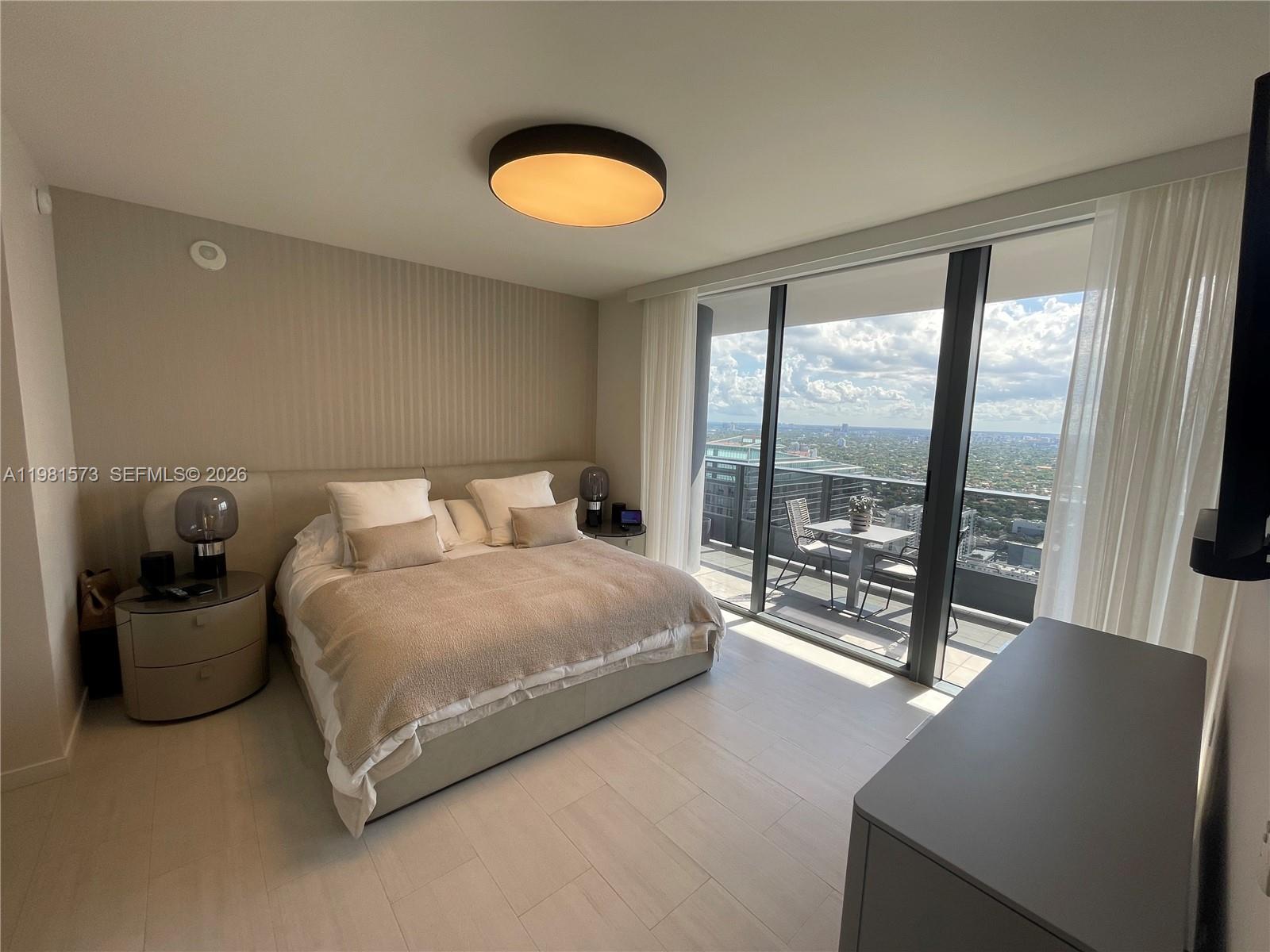 Brickell Flatiron - Residential