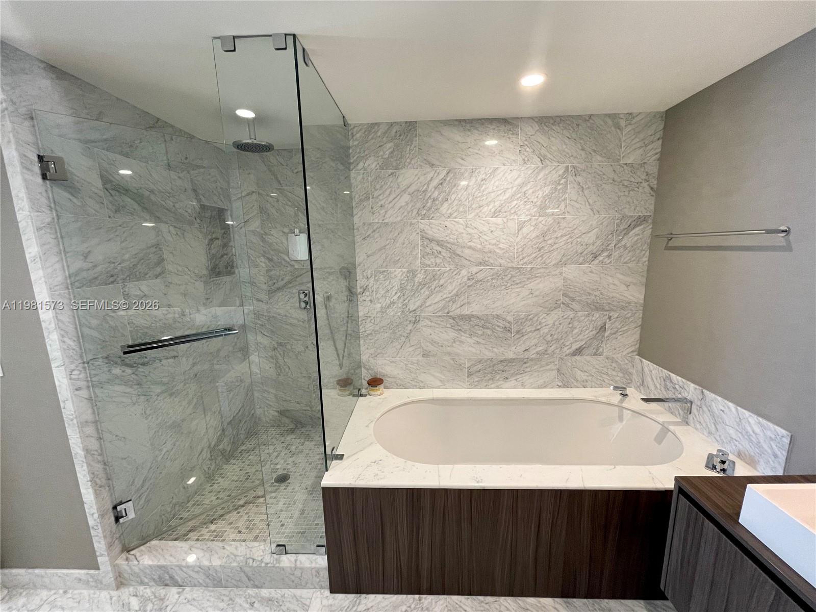 Brickell Flatiron - Residential