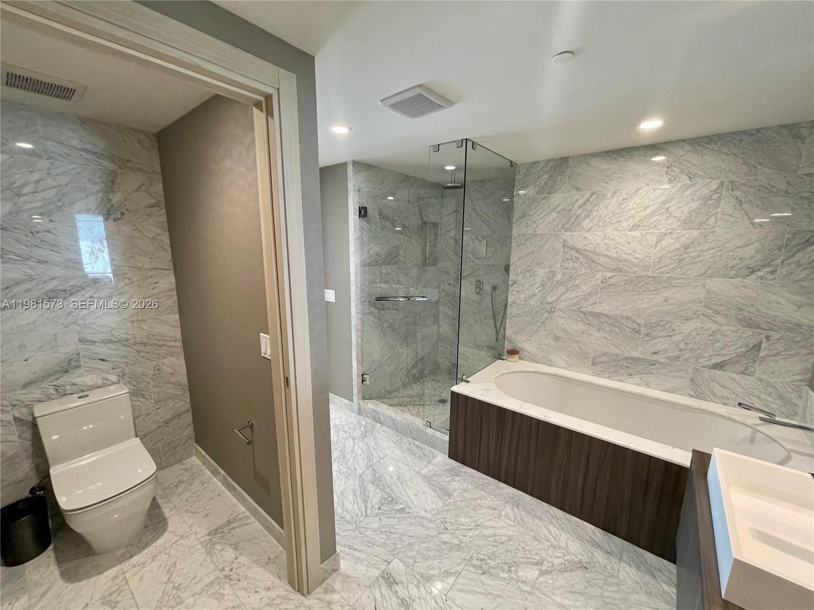 Brickell Flatiron - Residential